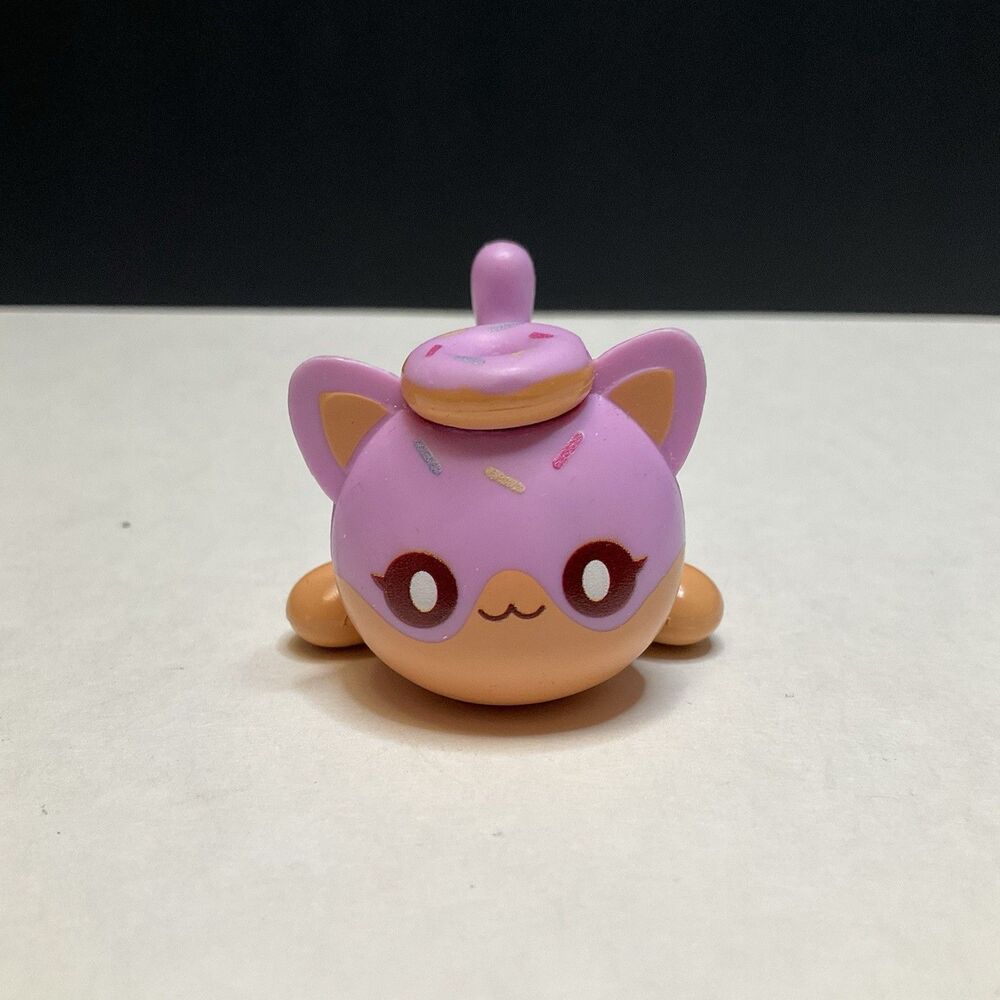 Aphmau Surprise Donut Cat Litter 1 Kitty Mystery MeeMeows Vinyl Figure Bonkers